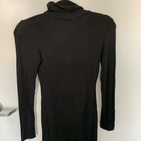 black body con with a turtle neck but open v neck - Picture 2 of 3